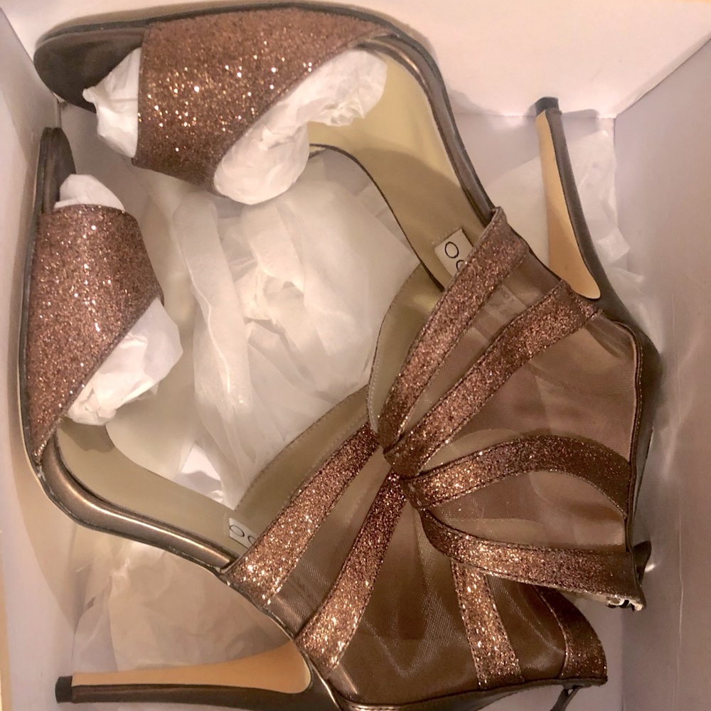 Jimmy Choo Heels- NEW IN BOX with dust covers